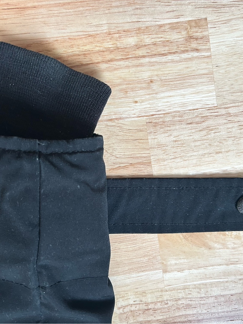 Canada Goose Black Women’s Coat - Picture 5 of 6
